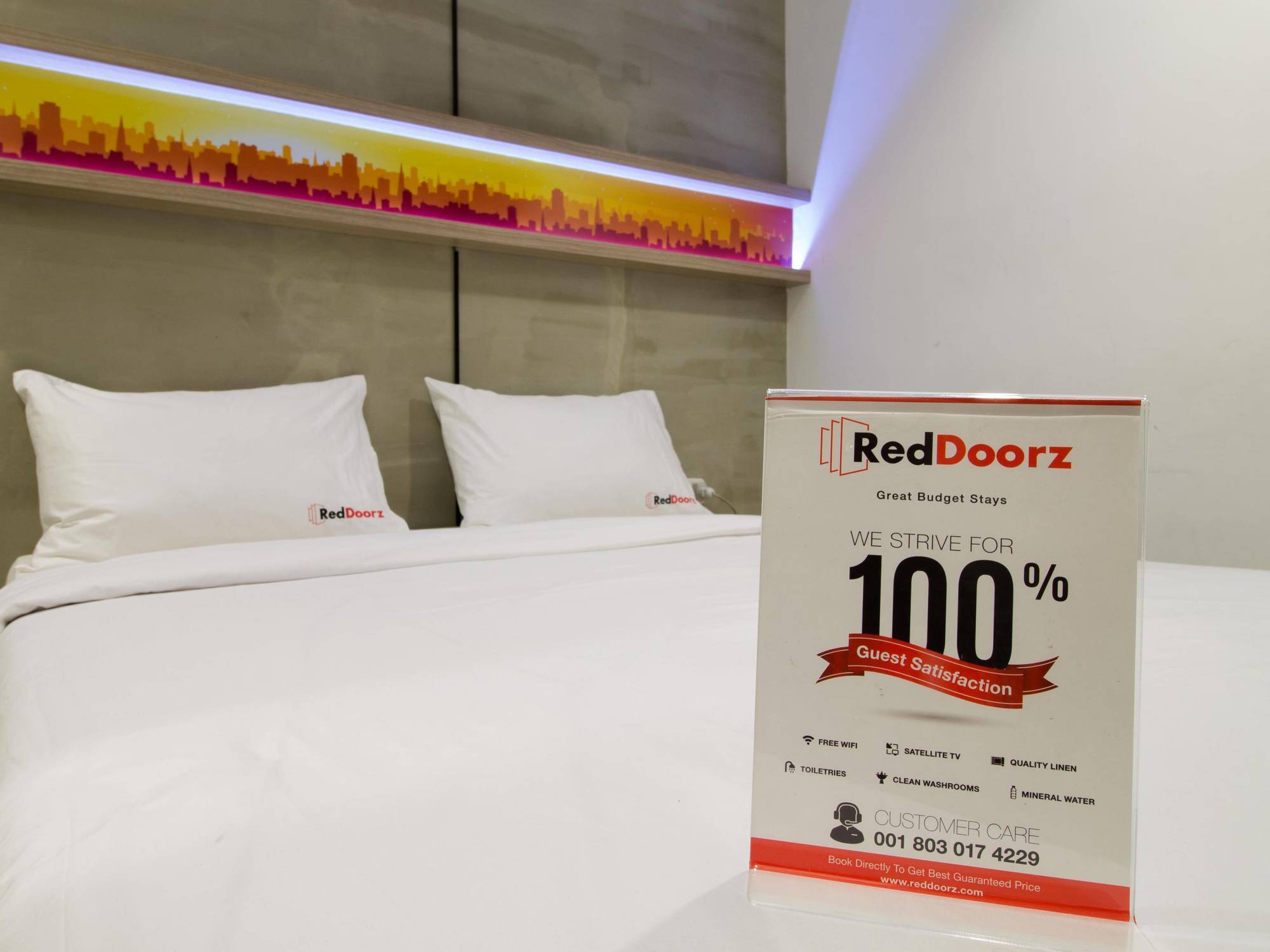 Reddoorz Plus @ Setiabudi Eight Джакарта Екстериор снимка